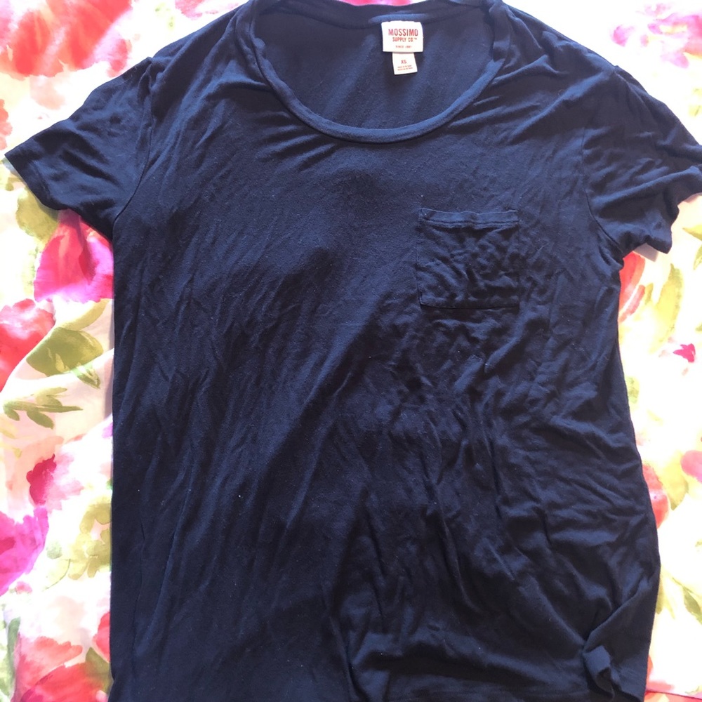 Black Mossimo T-shirt